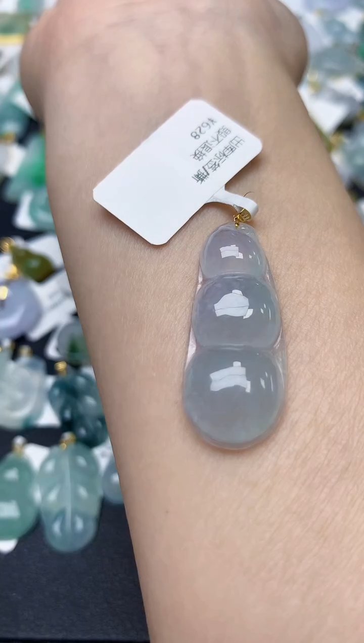 颈饰18K金镶嵌翡翠天然缅甸A货翡翠