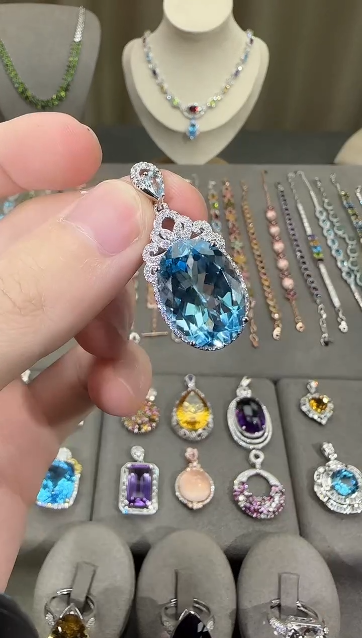 颈饰银S925镶嵌托帕石13*18mm吊坠妖姬蓝