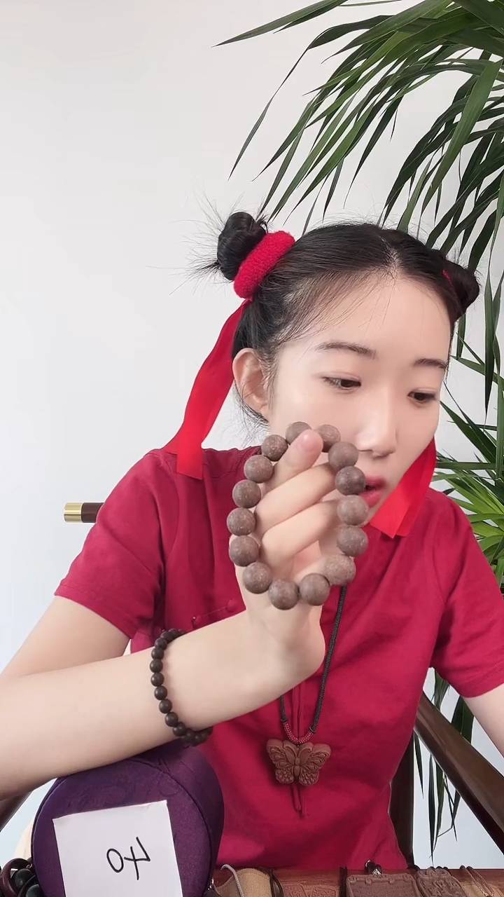 金颜茉莉香方手串一个1.4