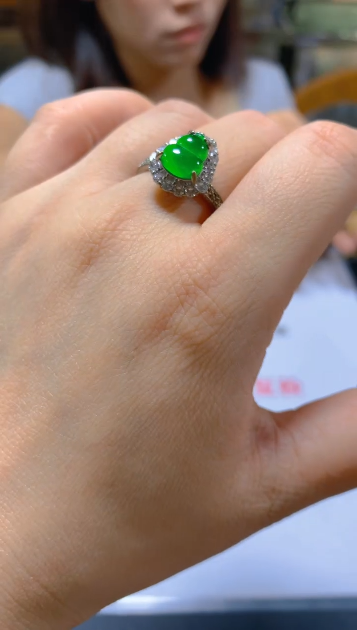 未镶嵌戒指翡翠多样性发一