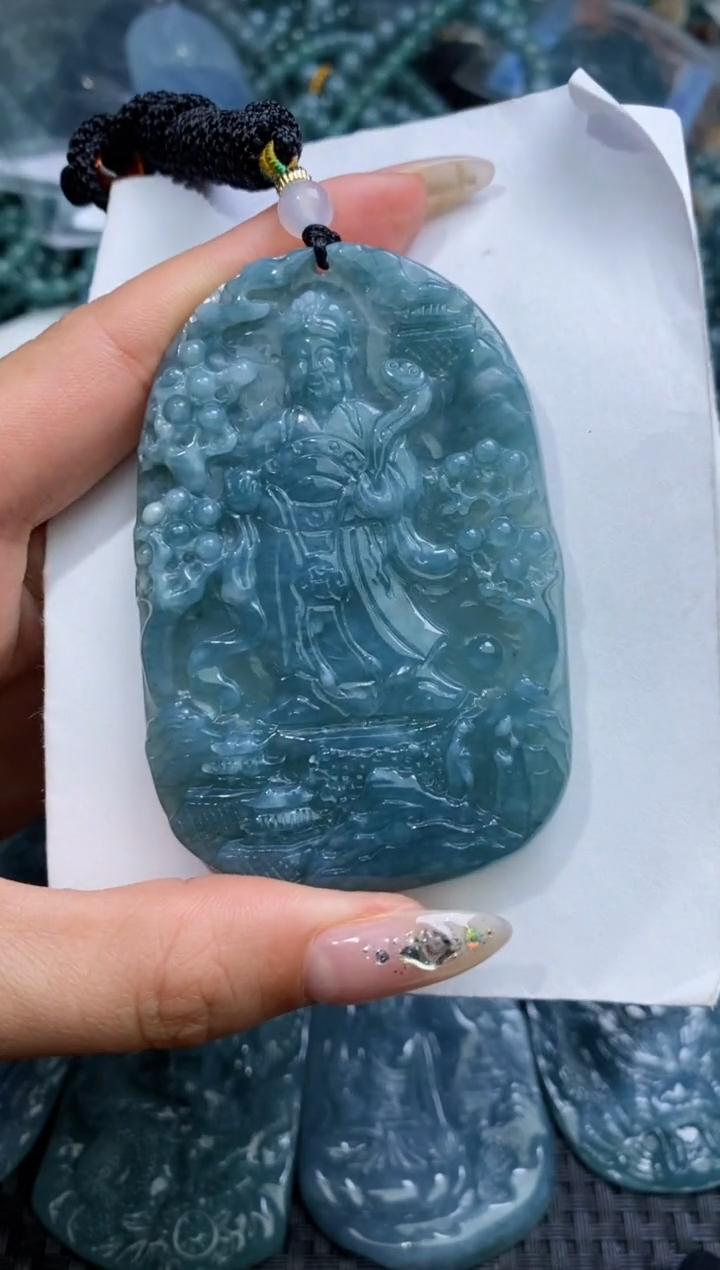 【闪购商品】翡翠颈饰未镶嵌          