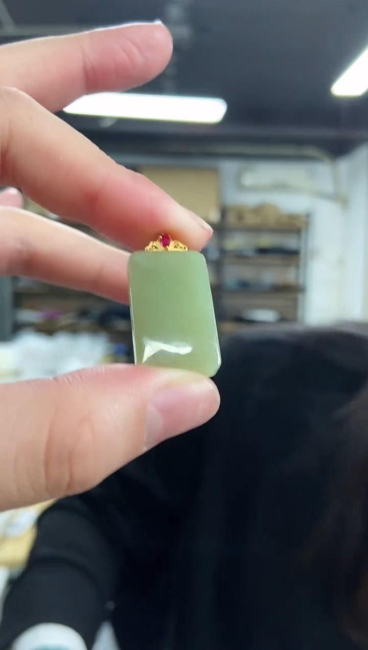 【闪购商品】和田玉吊坠未镶嵌多样性发其一颜色微差