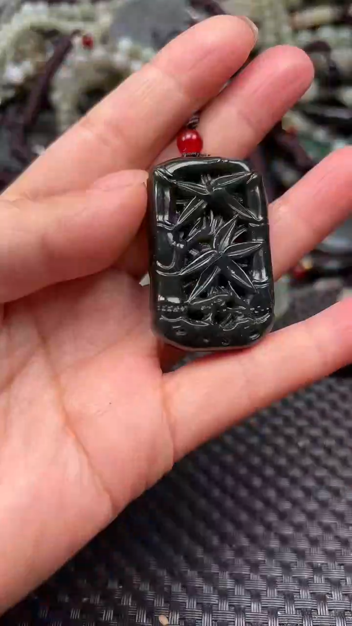 【闪购商品】和田玉颈饰未镶嵌.