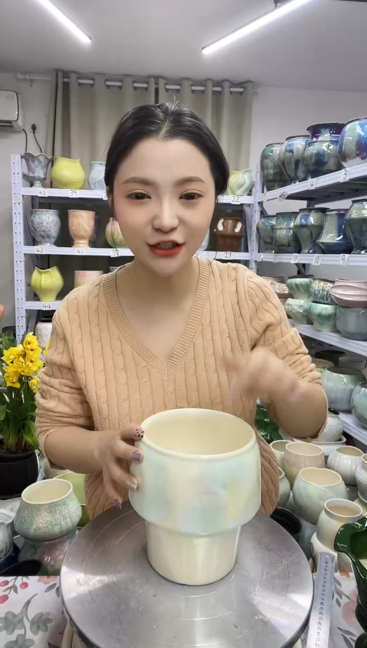 【12.7号】  花盆  高 ：    16口：12