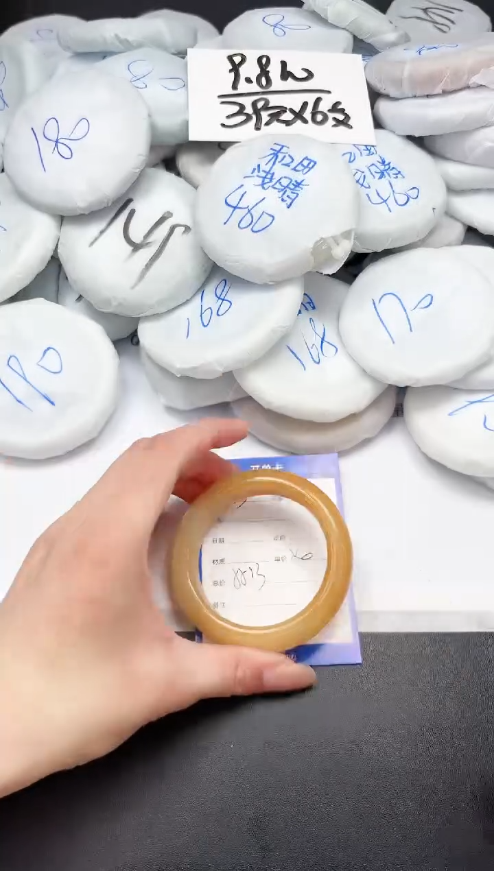 【闪购商品】石英质玉手镯未镶嵌A163-55.3