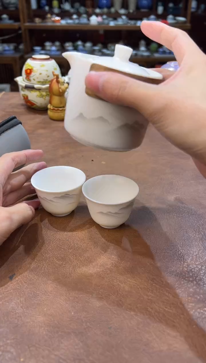 真的很便宜超好看会开片的旅行茶具1