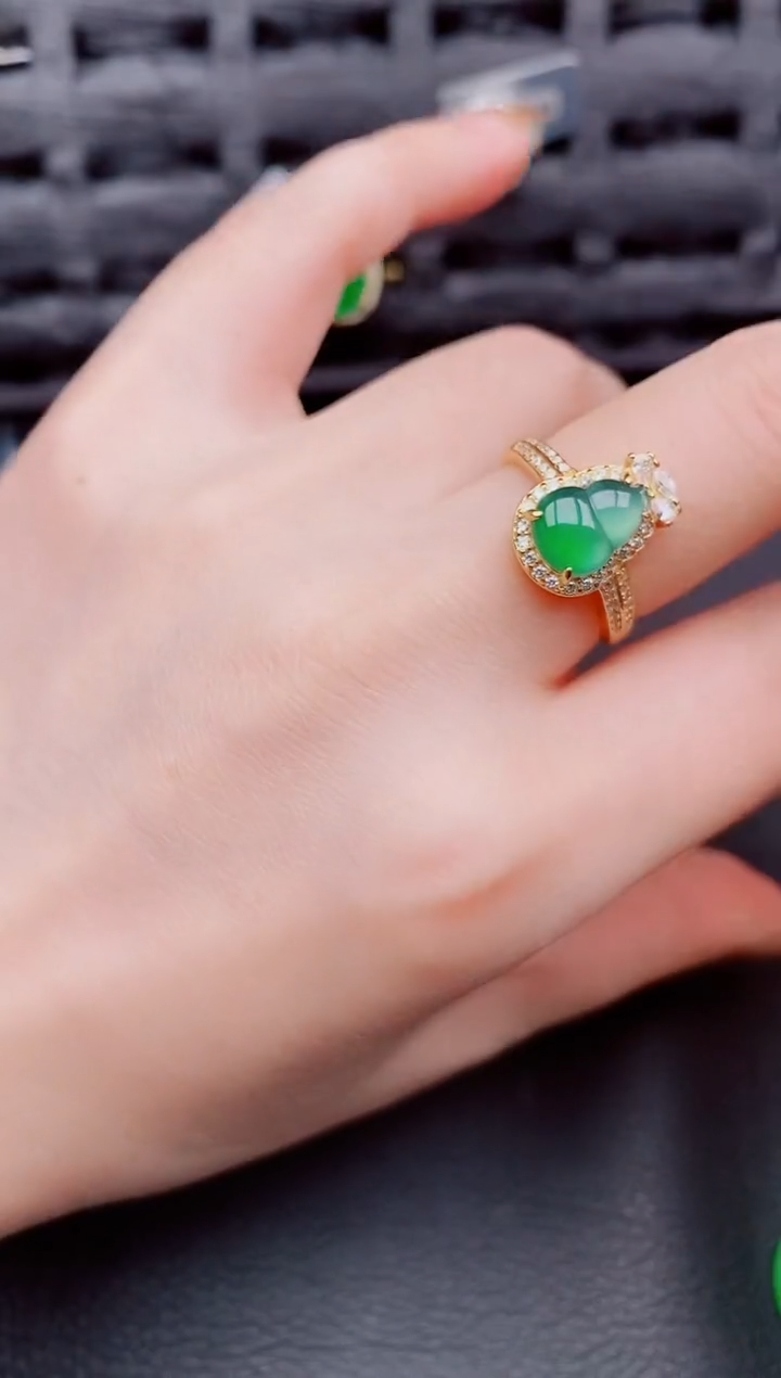 【闪购商品】翡翠戒指银S925镶嵌天然a货翡翠648