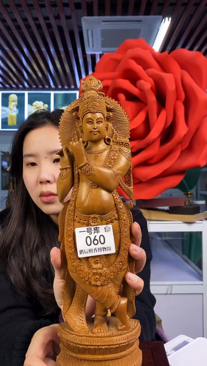 【闪购商品】檀香木一号库060老山檀-女神像447克