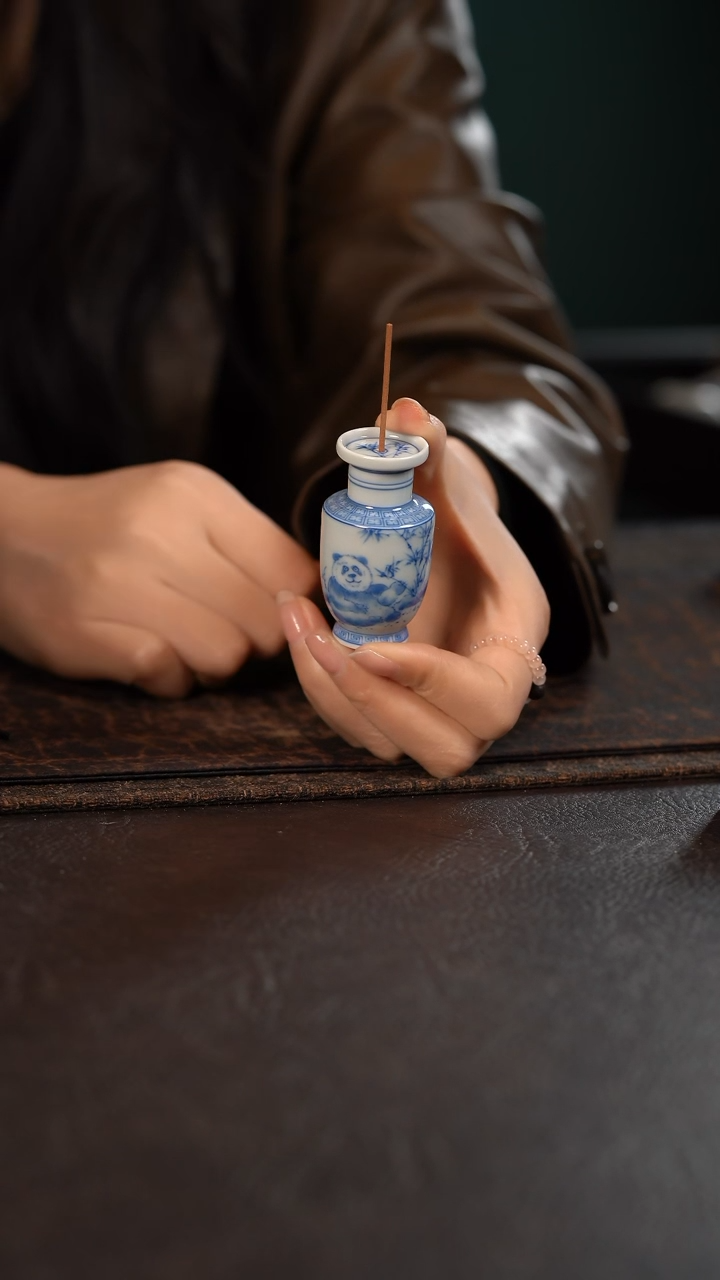 【闪购商品】杯聚澜堂熊猫小香插