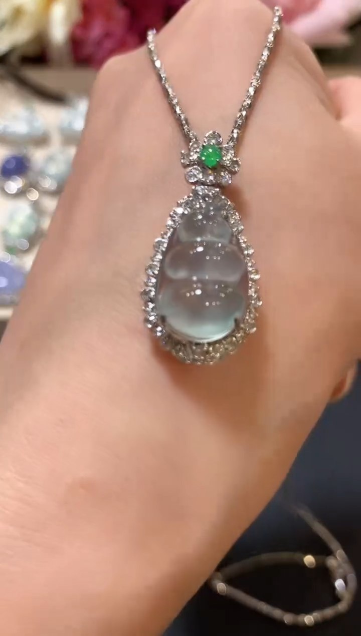 吊坠(不含链)18K金镶嵌翡翠z74 