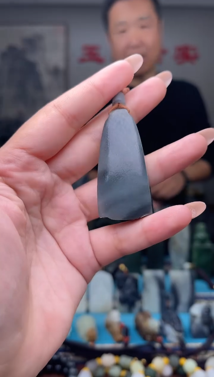 未镶嵌和田玉挂件1