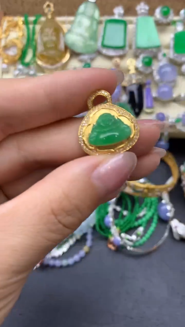 【闪购商品】翡翠颈饰18K金镶嵌70中国好珍宝