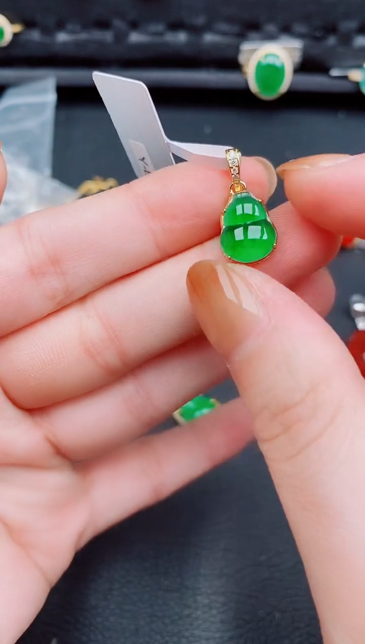 【闪购商品】翡翠颈饰银S925镶嵌天然a货翡翠480