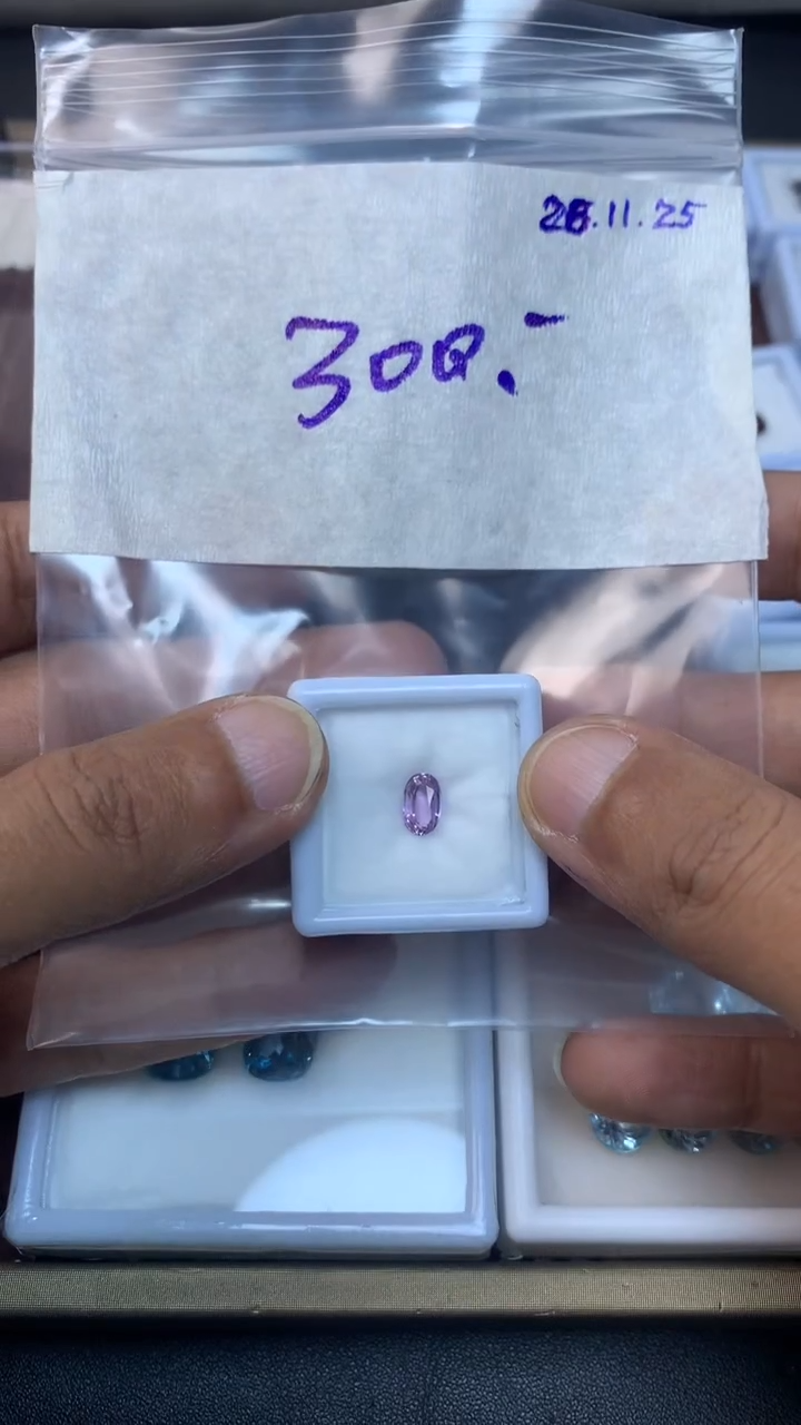 未镶嵌裸石定制尖晶石茜*?缅甸天然A货彩宝尖晶石