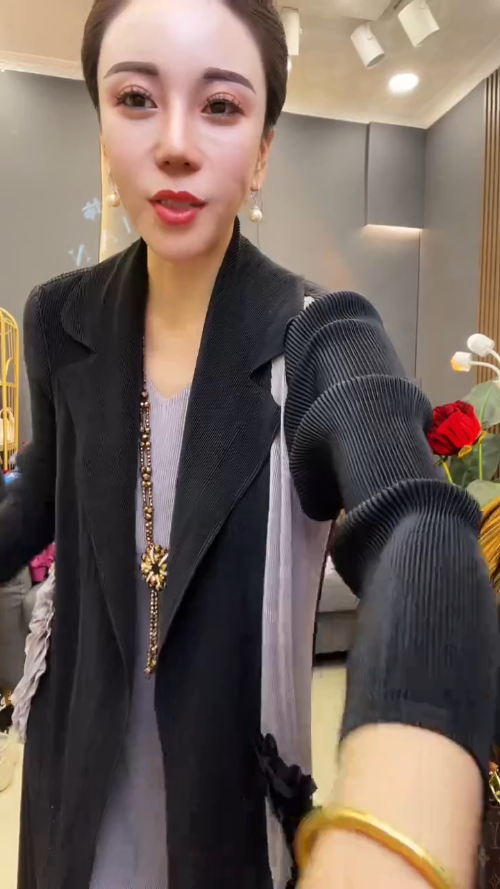 聚酯纤维（涤纶）黑色 2侧盘花