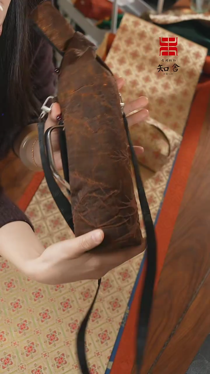 【闪购商品】传家壶袋·········