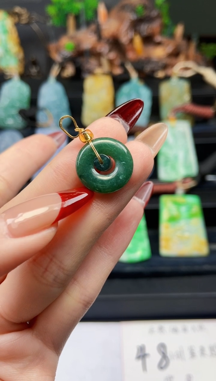 【闪购商品】翡翠颈饰银S925镶嵌翡翠A货