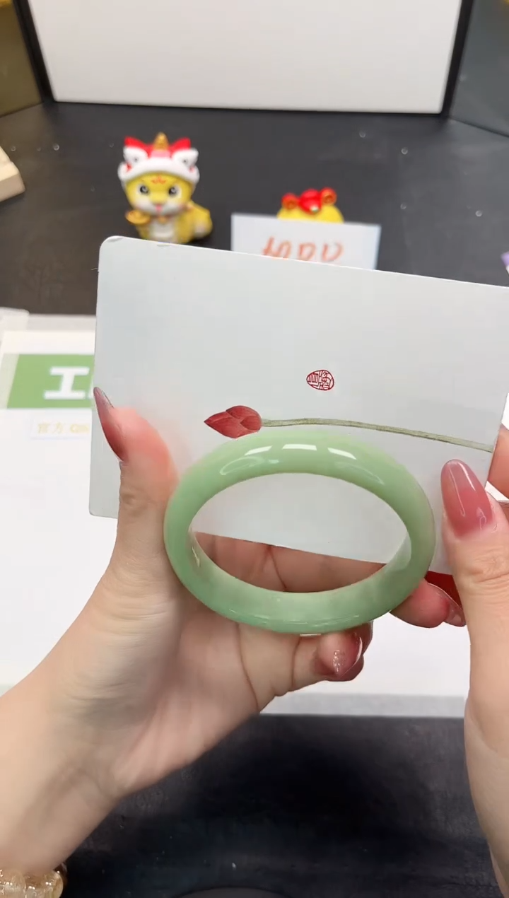 【闪购商品】石英质玉手镯未镶嵌227-59.8