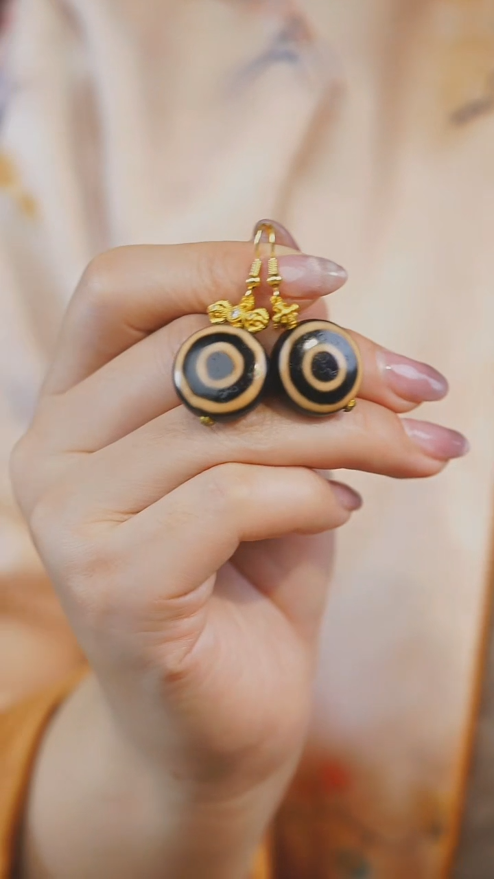 【闪购商品】玛瑙/玉髓耳环未镶嵌多样性发其一