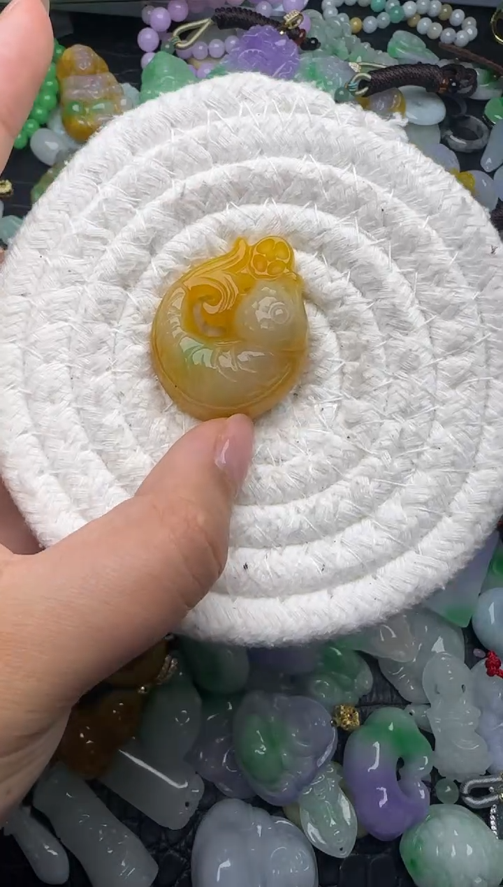 颈饰未镶嵌翡翠缅甸翡翠吊坠