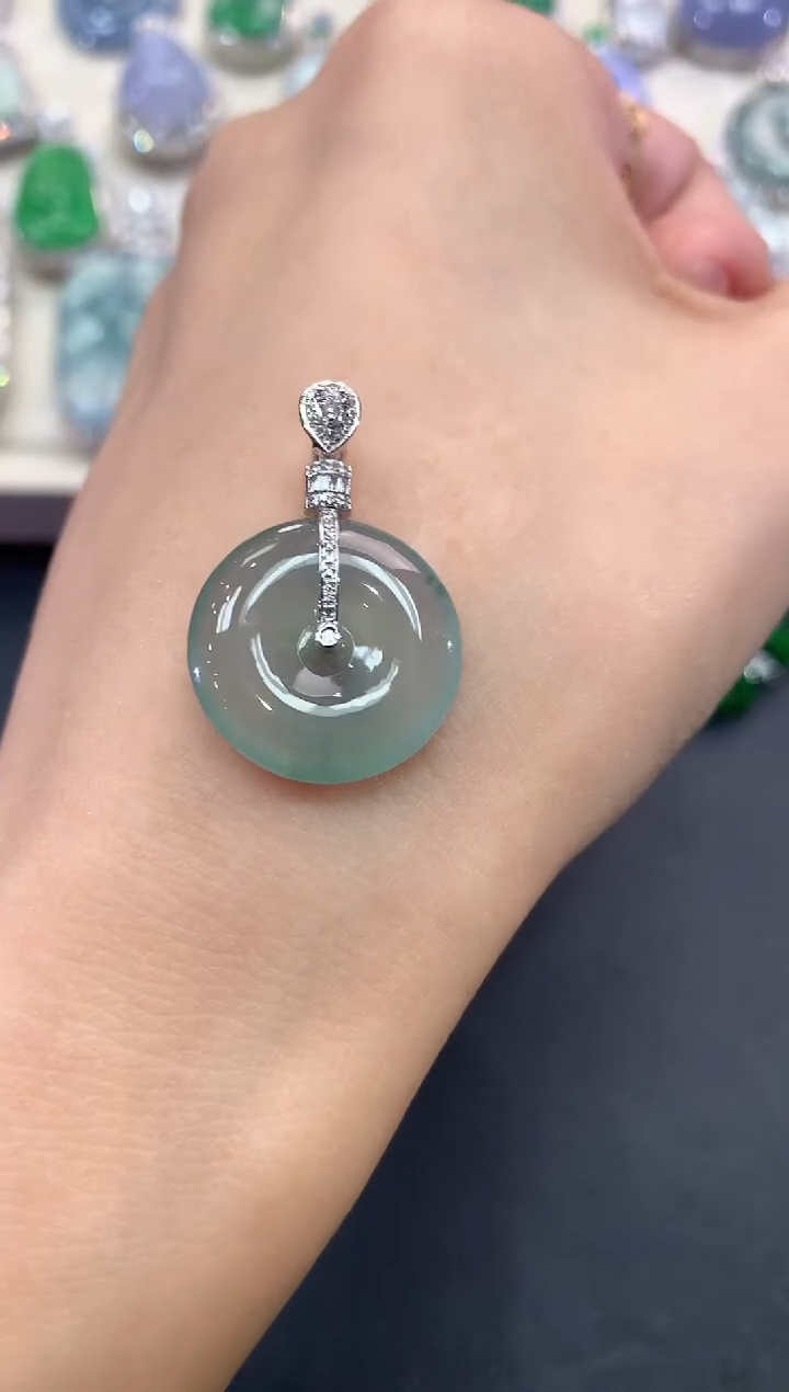 【闪购商品】翡翠吊坠(不含链)18K金镶嵌q10