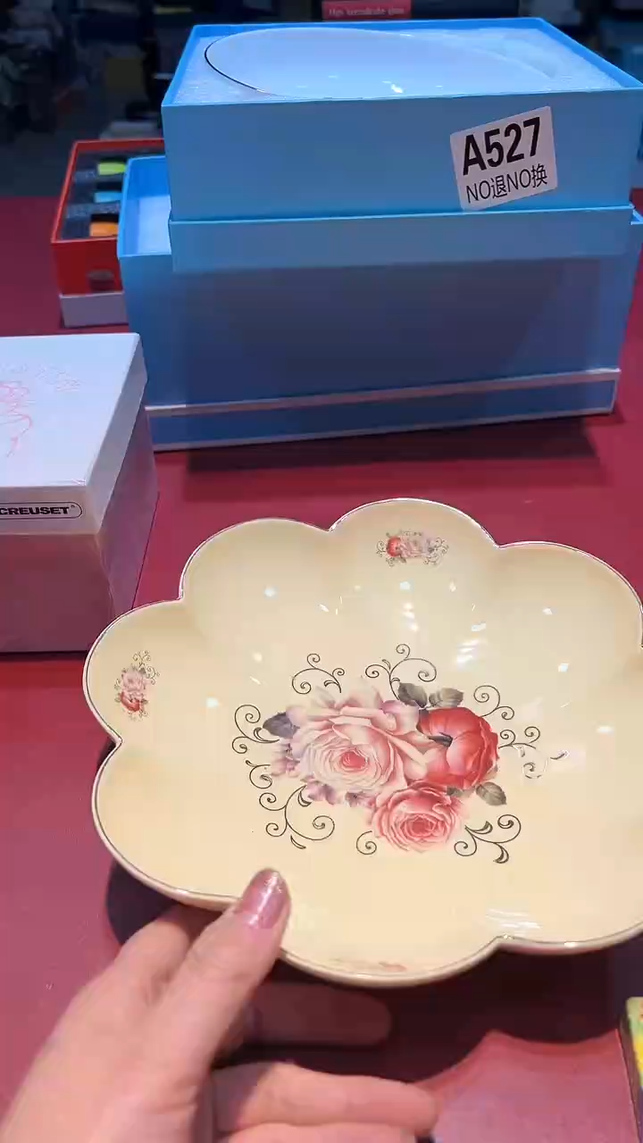 【闪购商品】瓷片锅碗瓢盆一件不剩