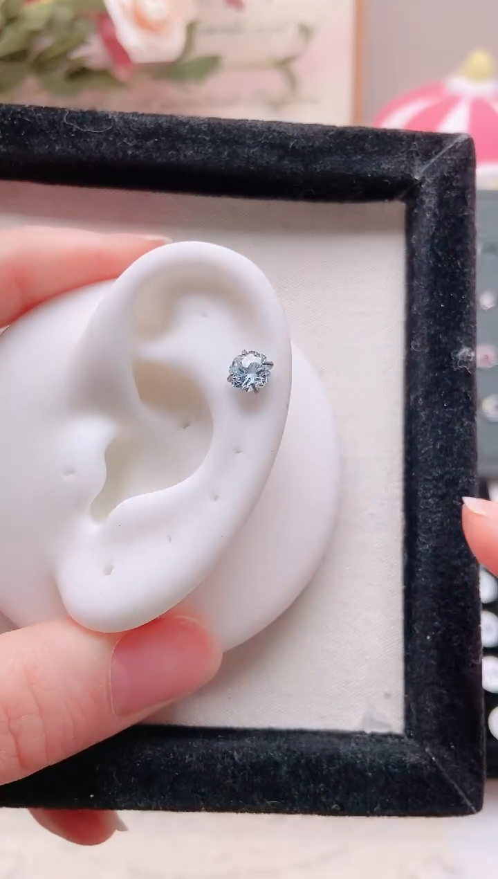 纯铜合金合成立方氧化锆6M四叶草|微兰微绿6518一只