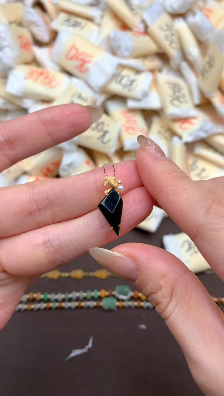 【闪购商品】翡翠挂件18K金镶嵌  一