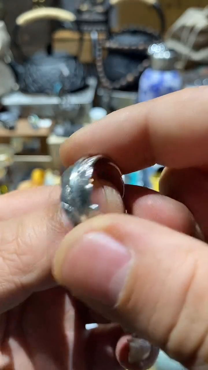 瓷片闪购商品 如图所示