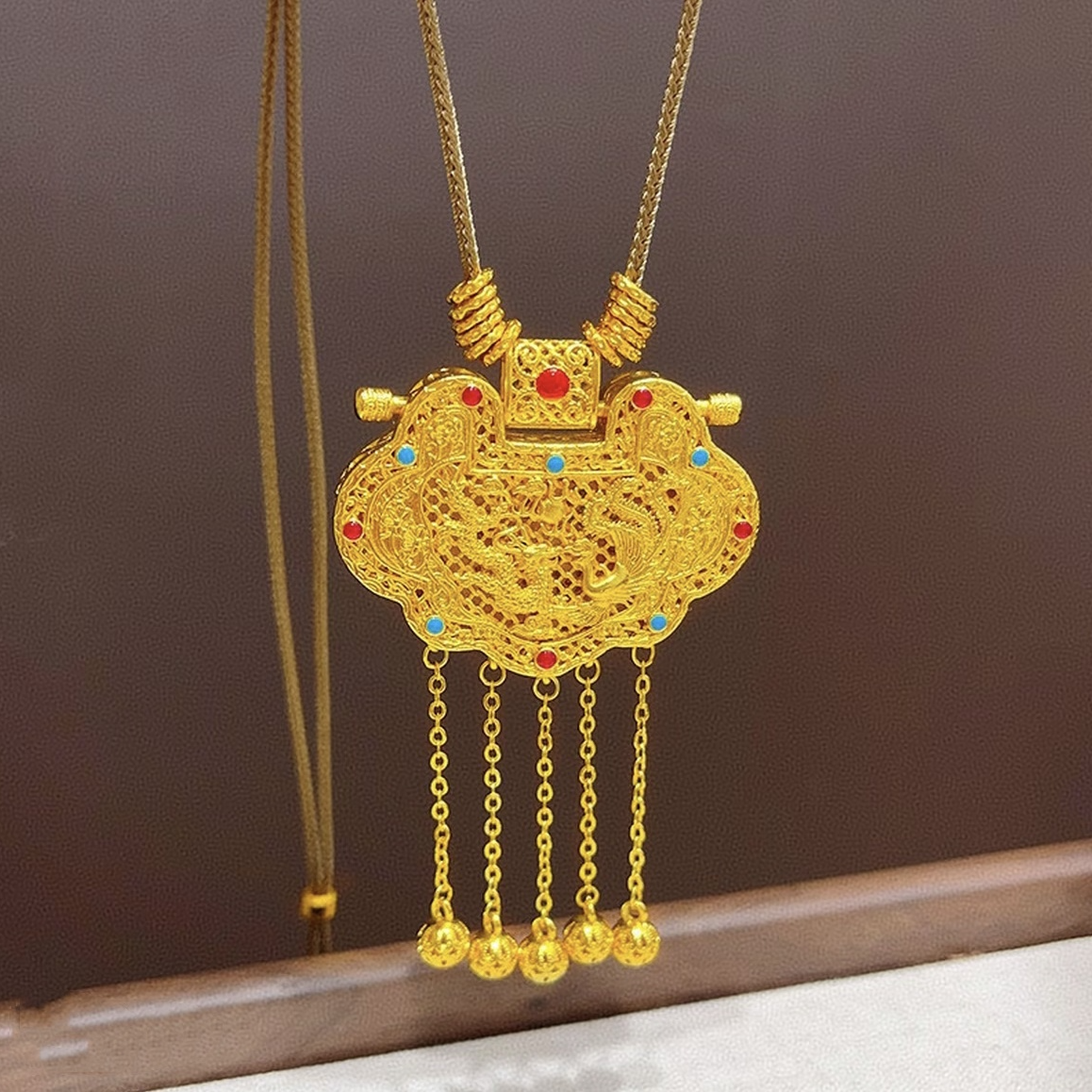 铜合金珐琅吊坠 珐琅彩大号天子门生流苏锁包盘缠女款吊坠时尚