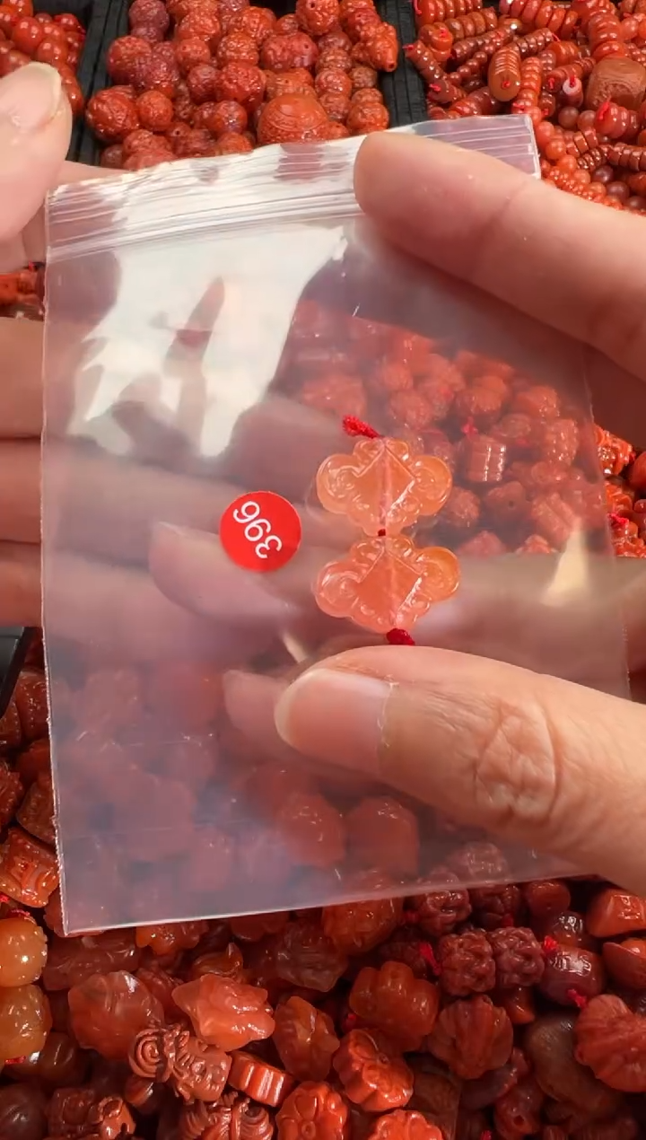 【闪购商品】南红玛瑙颈饰未镶嵌2
