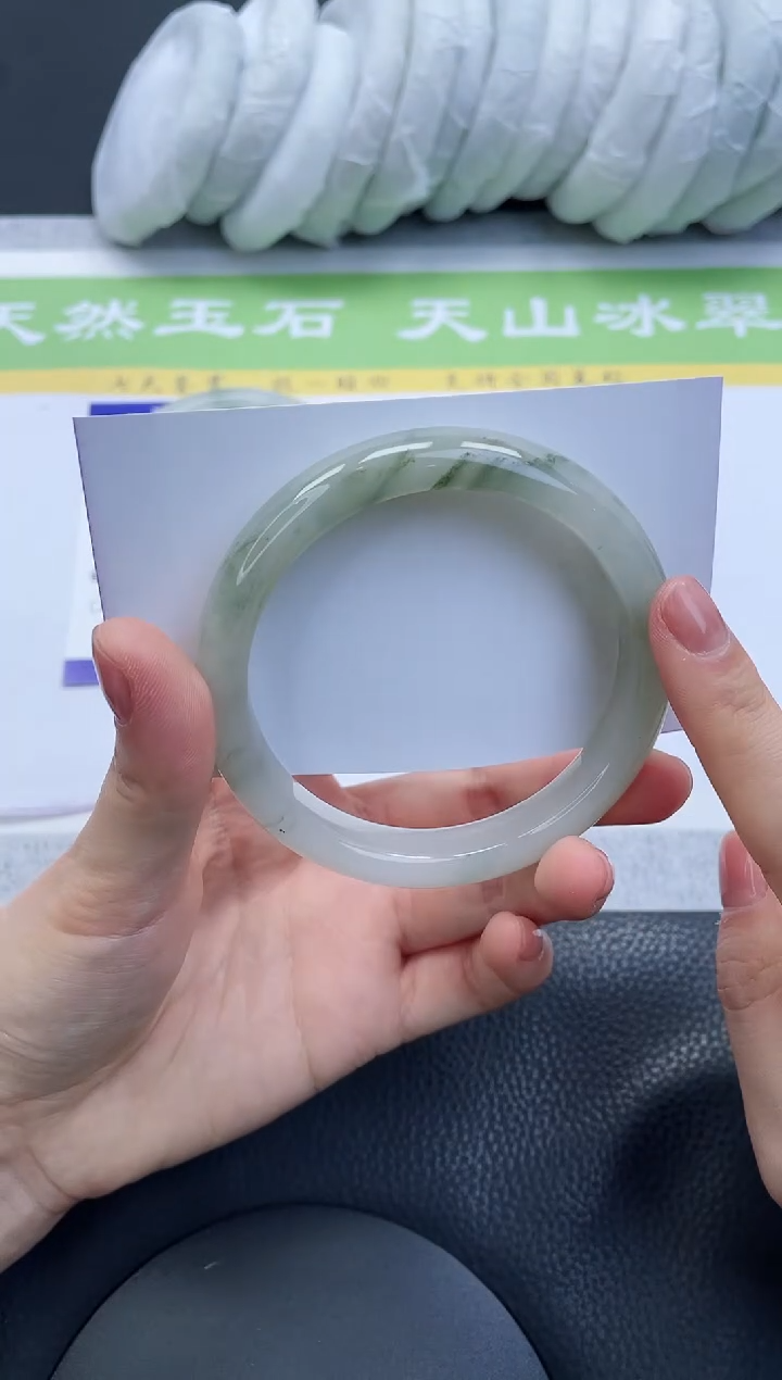【闪购商品】石英质玉手镯未镶嵌A80-60+