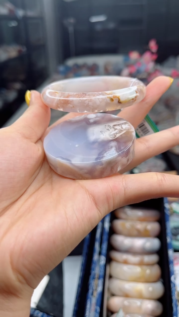 石英质玉未镶嵌手镯56圈口（赠送镯心）1881392