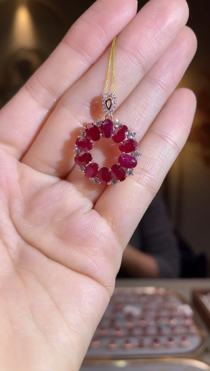 银S925镶嵌颈饰红宝石颈饰