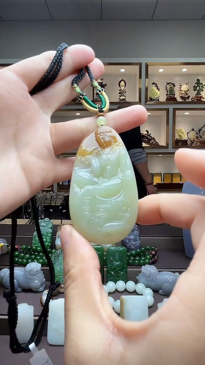 【闪购商品】和田玉颈饰未镶嵌苏