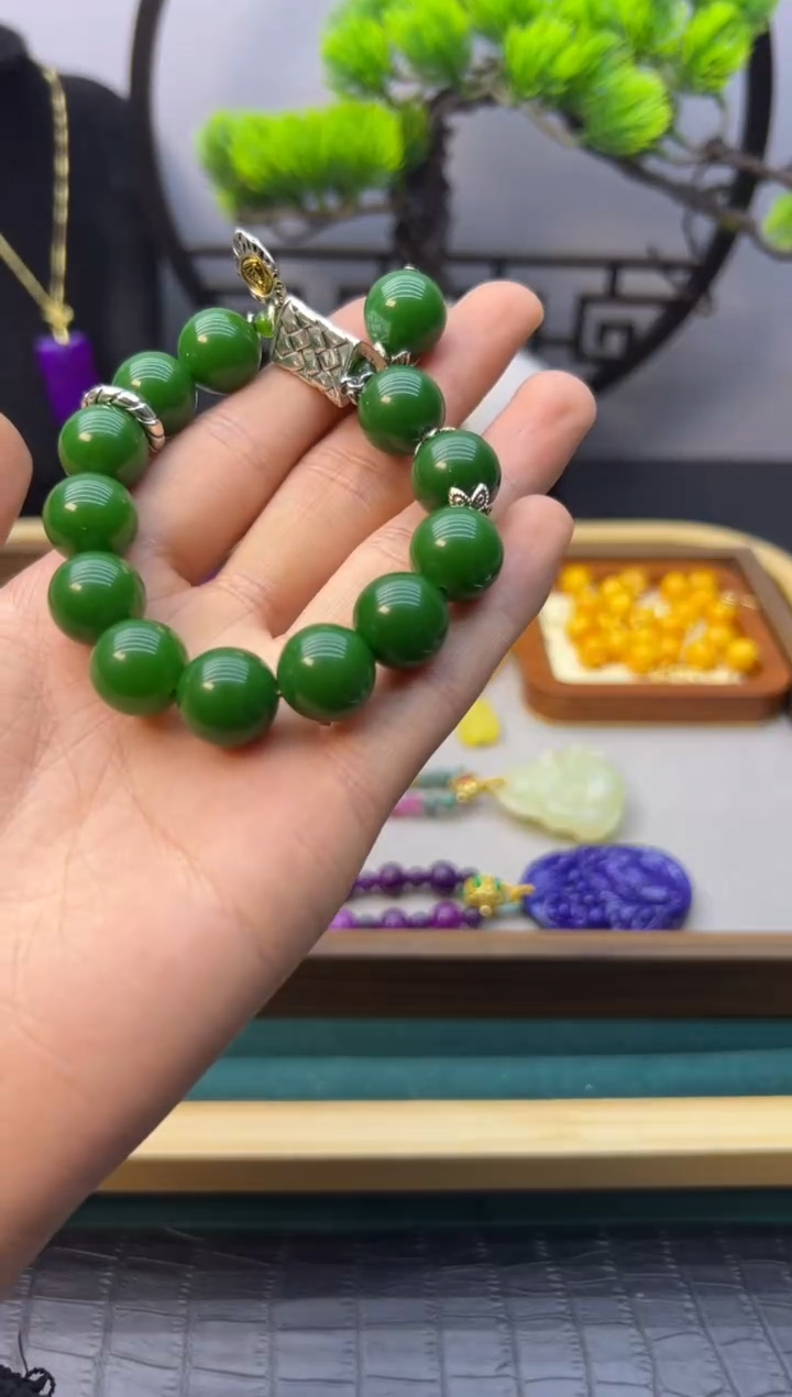 【闪购商品】和田玉颈饰银S925镶嵌S445         