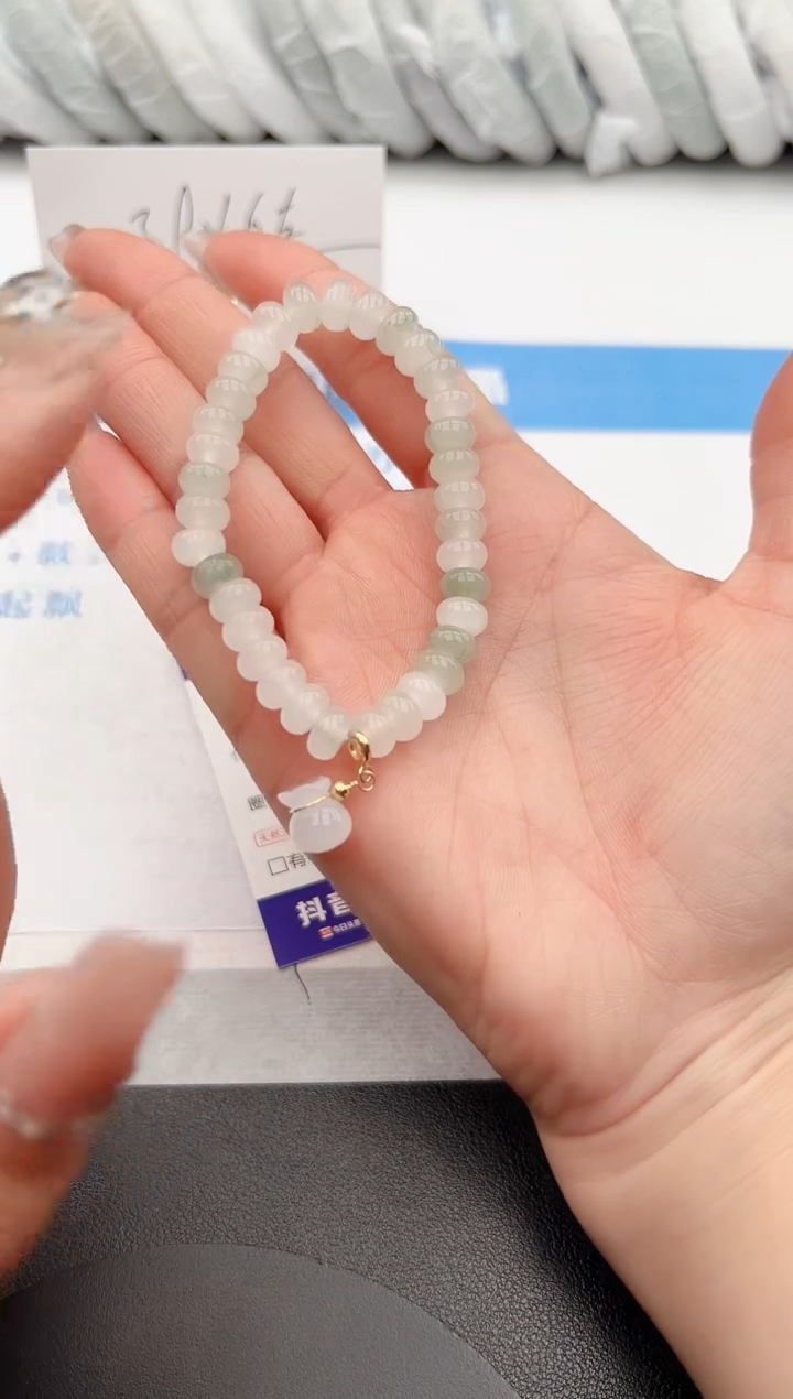 【闪购商品】石英质玉手镯未镶嵌算盘手链带猫爪