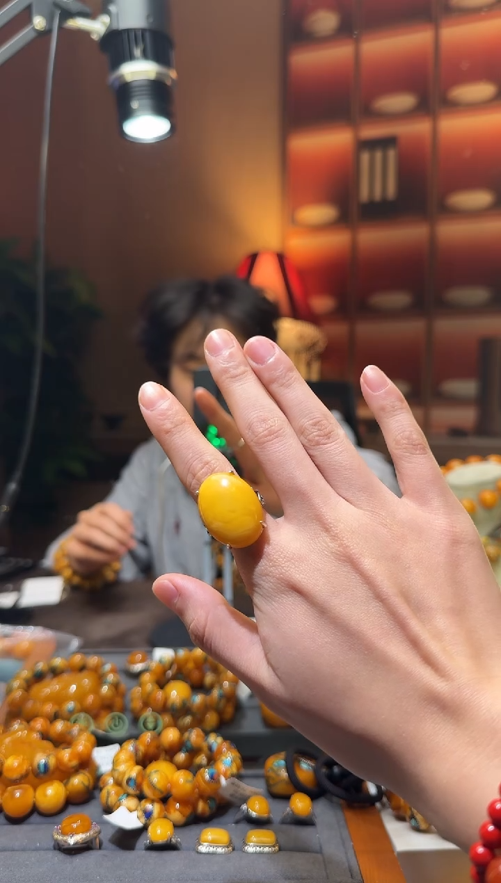 蜜蜡颈饰银S925镶嵌2662天然蜜蜡珠宝奇石