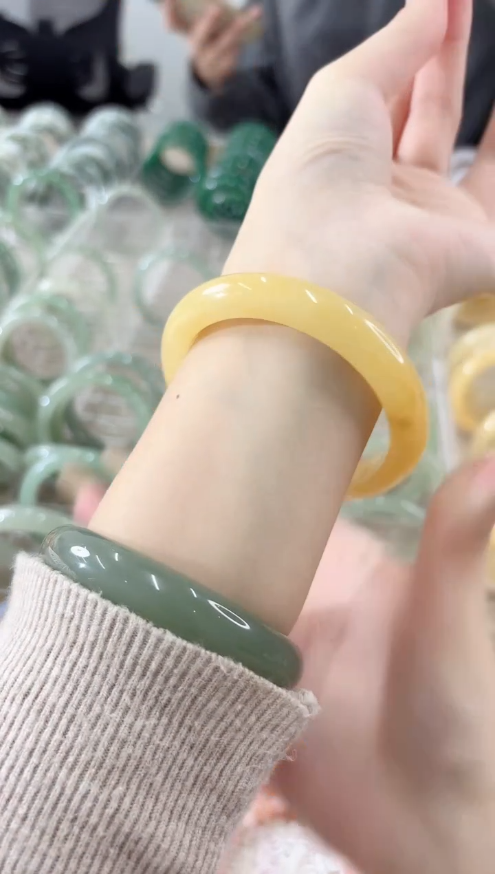 未镶嵌手镯石英质玉97-57HU