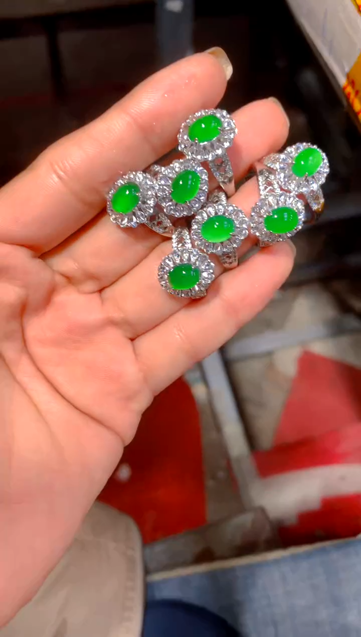 【闪购商品】定制翡翠未镶嵌12多样性发货（发其一）