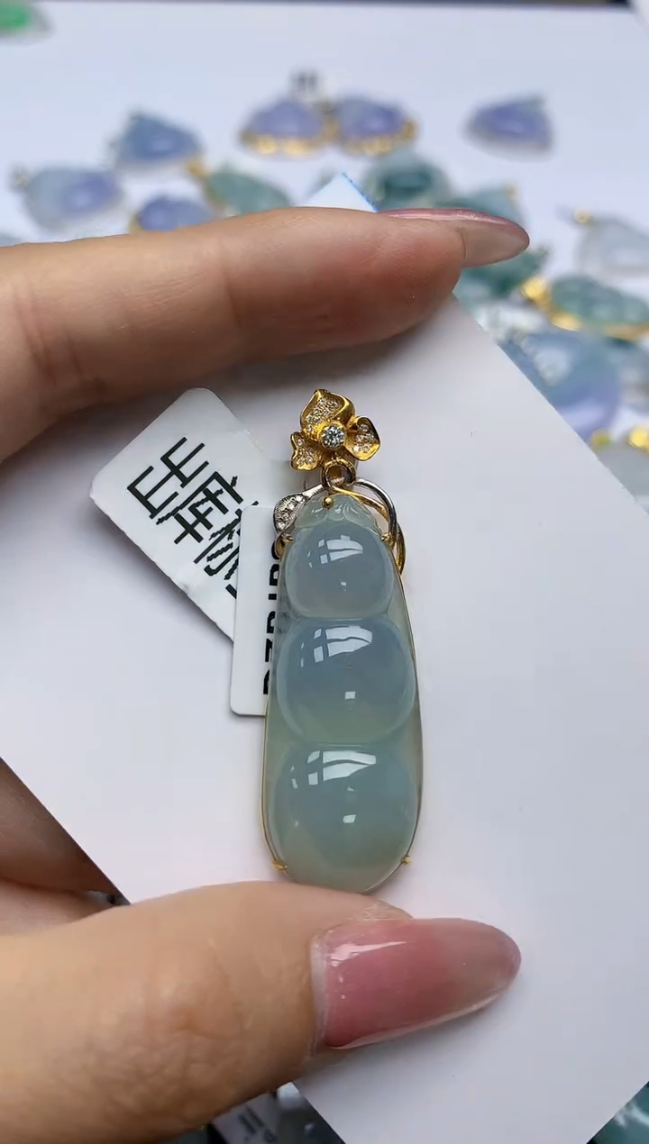 【闪购商品】翡翠挂件18K金镶嵌天然翡翠A货