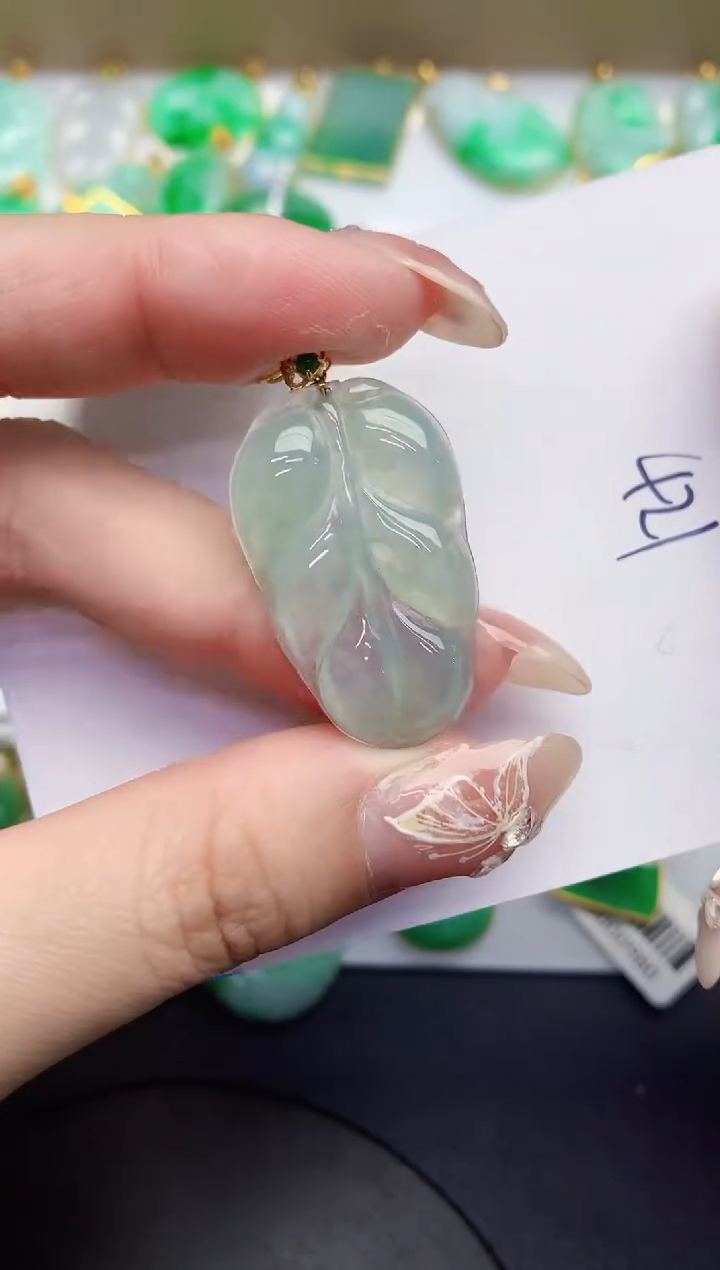 【闪购商品】翡翠颈饰18K金镶嵌0000000000