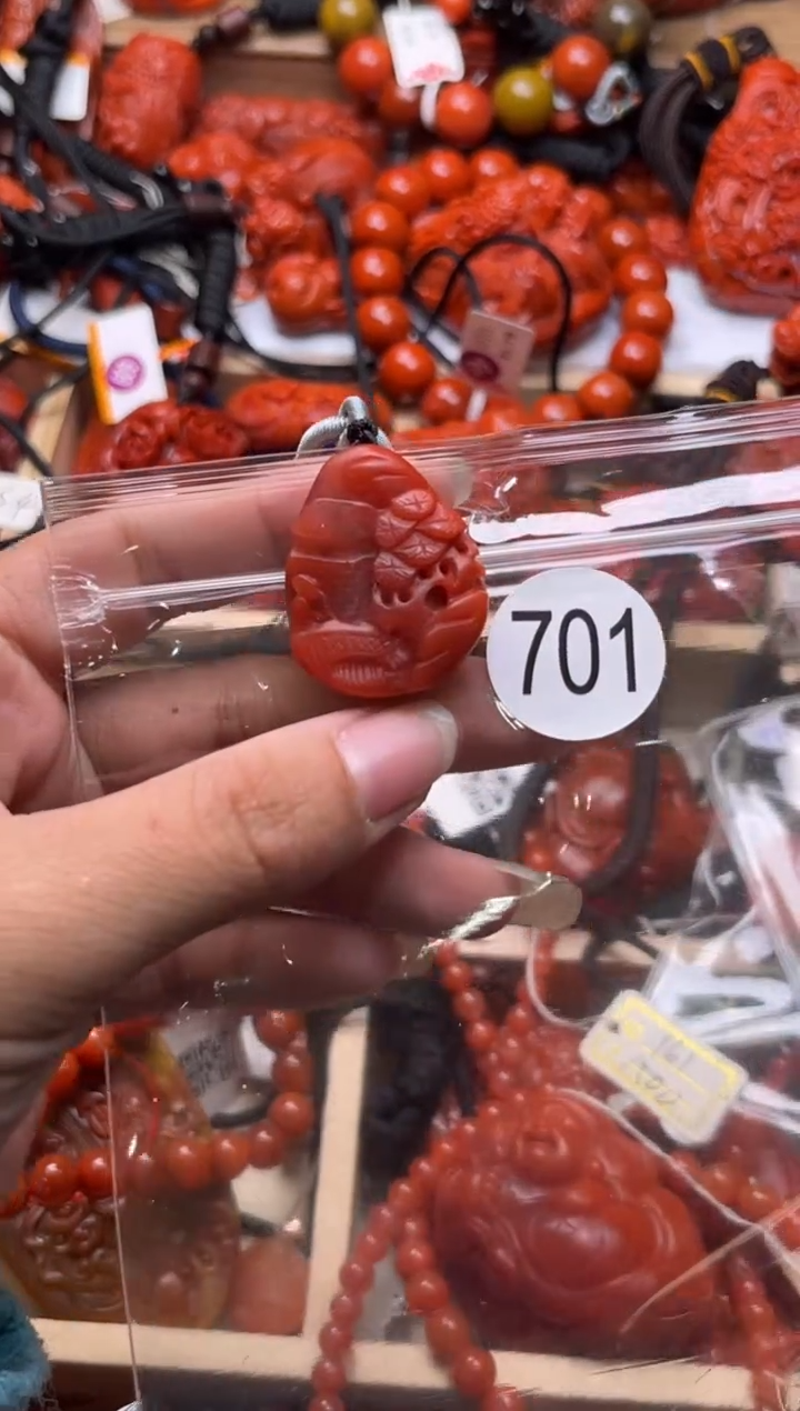 【闪购商品】南红玛瑙珠宝奇石未镶嵌701