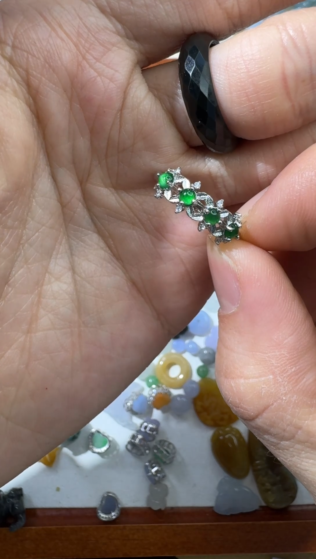 【闪购商品】翡翠颈饰未镶嵌【闪购商品】 天然翡翠