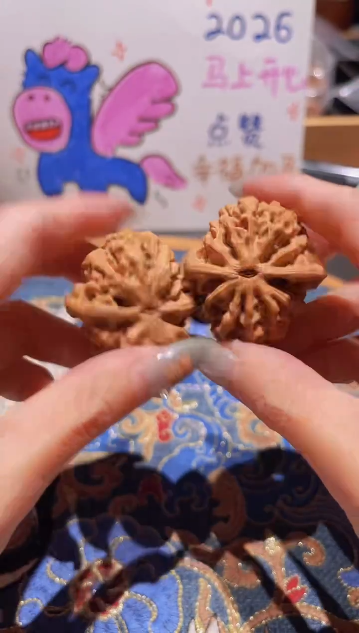 把件文玩核桃015秦闷（有虫眼不退换）肚40