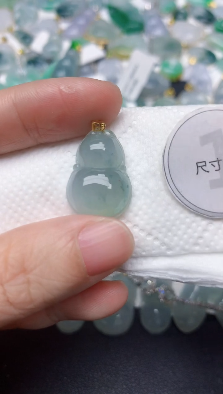 颈饰18K金镶嵌翡翠天然缅甸A货翡翠