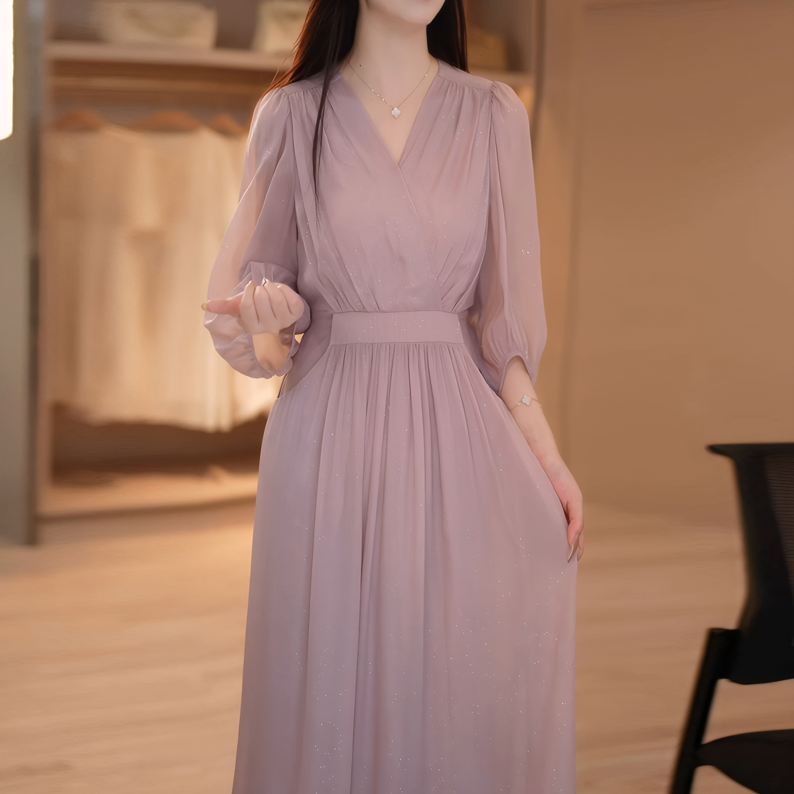 轻奢高级感气质V领中长款紫色连衣裙女夏季法式复古收腰显瘦裙子