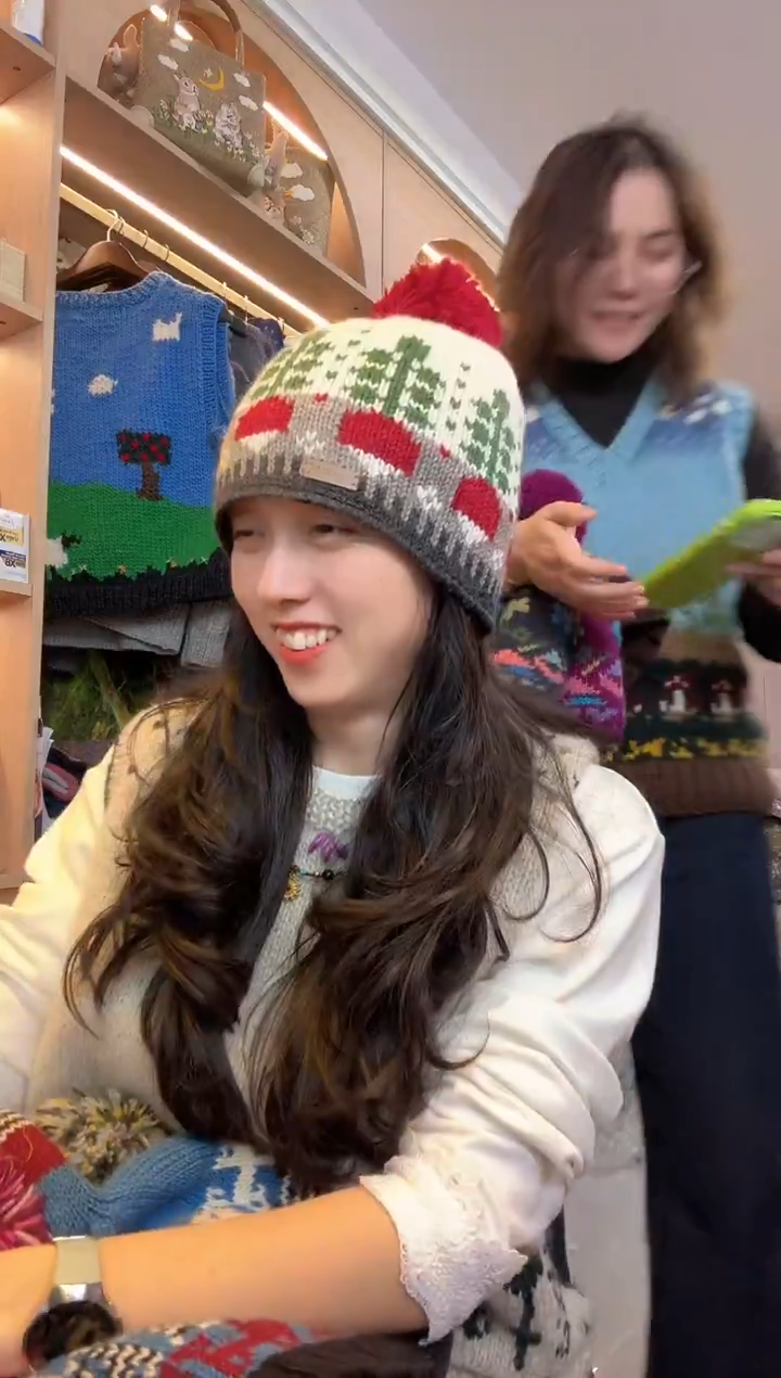 羊毛美利奴红色萝卜单球帽