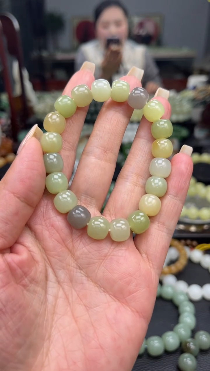 【闪购商品】和田玉手串未镶嵌新疆多宝卡10