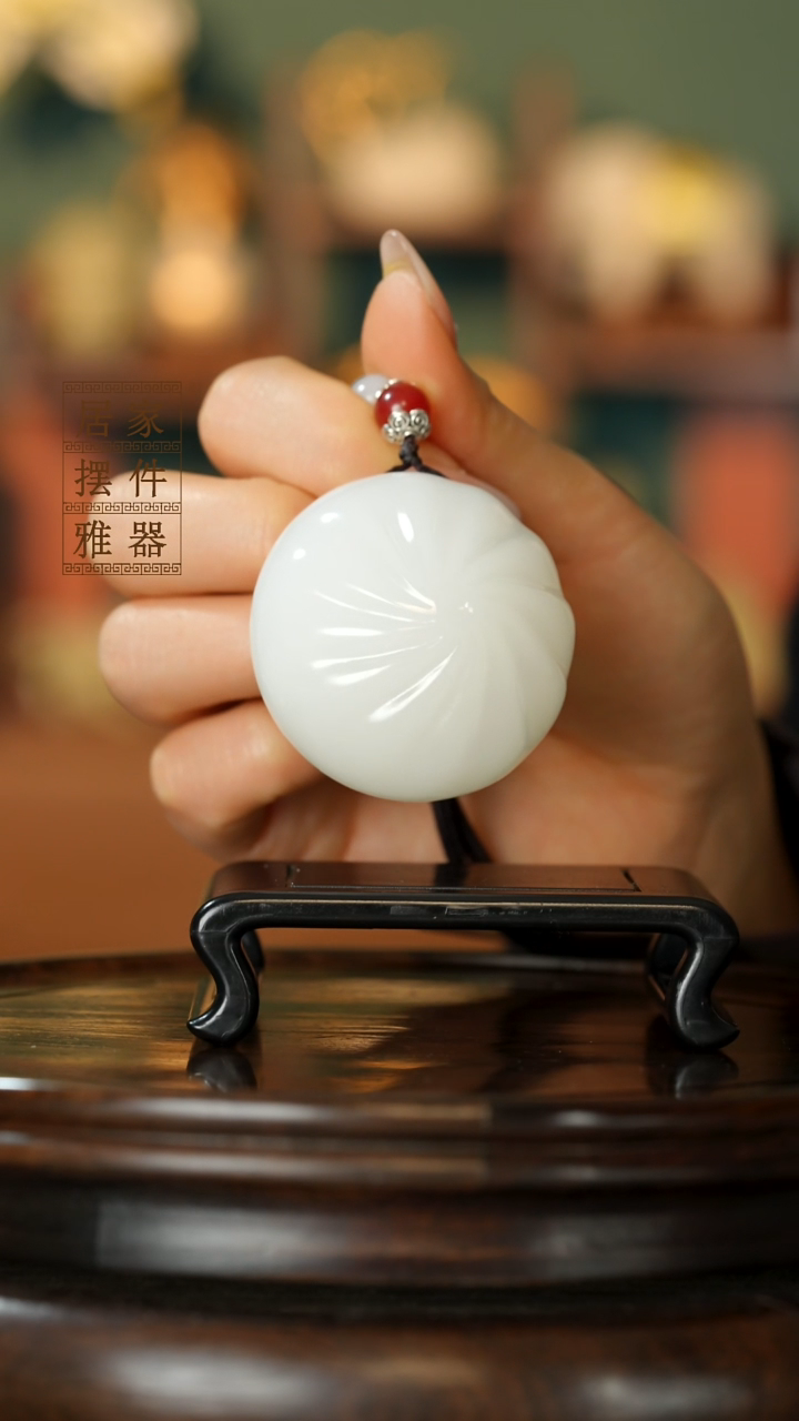 玉《蒸蒸日上小福包》摆件